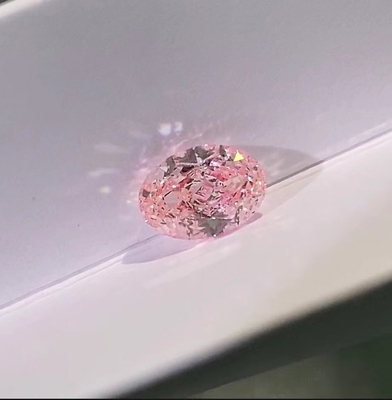 آزمایشگاه برش بیضی با الماس صورتی 10 Mohs Pink Loose Diamond ایجاد کرد